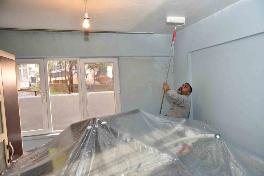 Kepez Belediyesi, Yangın Mağduru Çiftin Evini Yeniledi