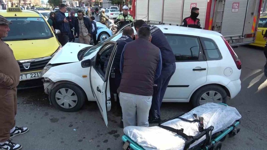 Direksiyon Başında Baygınlık Geçirdi, Ortalığı Savaş Alanına Çevirdi: 4 Yaralı