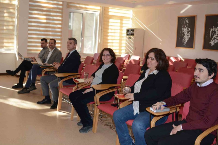 Anadolu Üniversitesi Hukuk Fakültesi Arama Konferansı Gerçekleştirildi