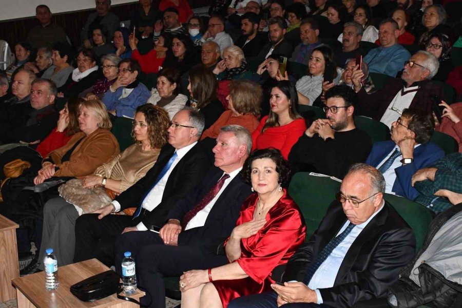 ‘türk Halk Müziği Deyişler Konseri’ Yoğun İlgi Gördü