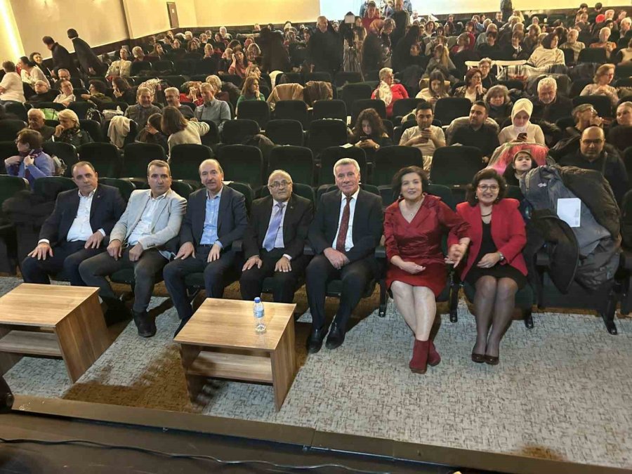 ‘türk Halk Müziği Deyişler Konseri’ Yoğun İlgi Gördü