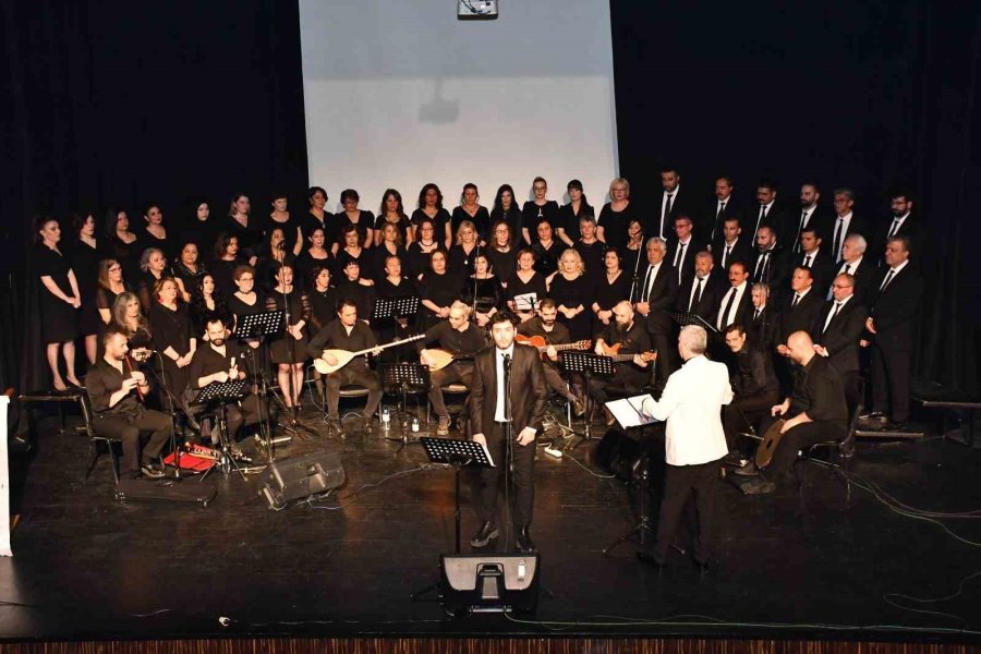 ‘türk Halk Müziği Deyişler Konseri’ Yoğun İlgi Gördü