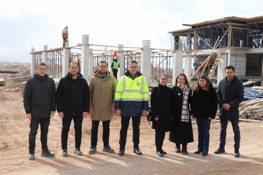 Eskişehir’de 70 Dönümlük Alana Hayvan Bakımevi İnşa Ediliyor