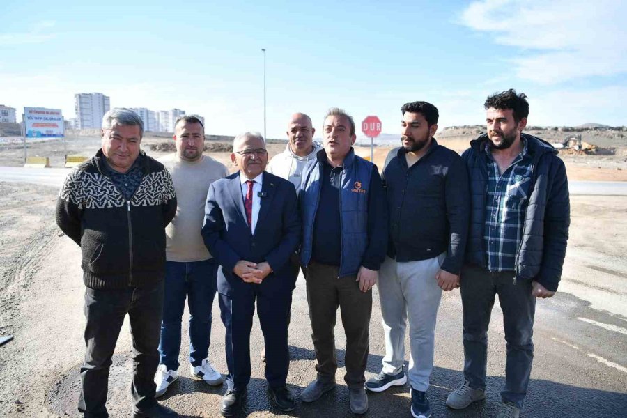 İldem Bölgesi’nde Yol Çalışmasını İnceleyen Büyükkılıç: "kayseri Gelişiyor, Güzelleşiyor"