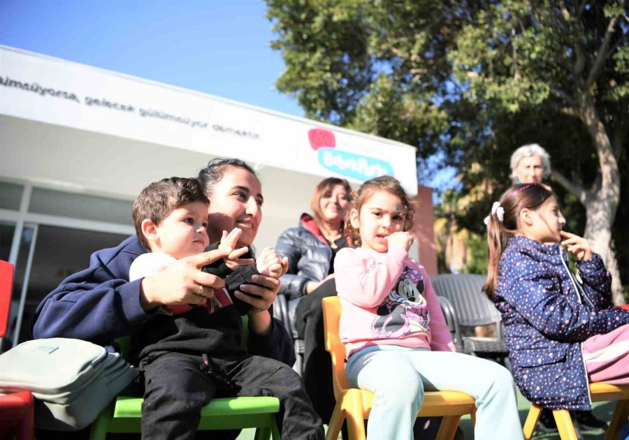 Bebekler İçin Eğlencenin Adresi: Konyaaltı Bebek Parkı