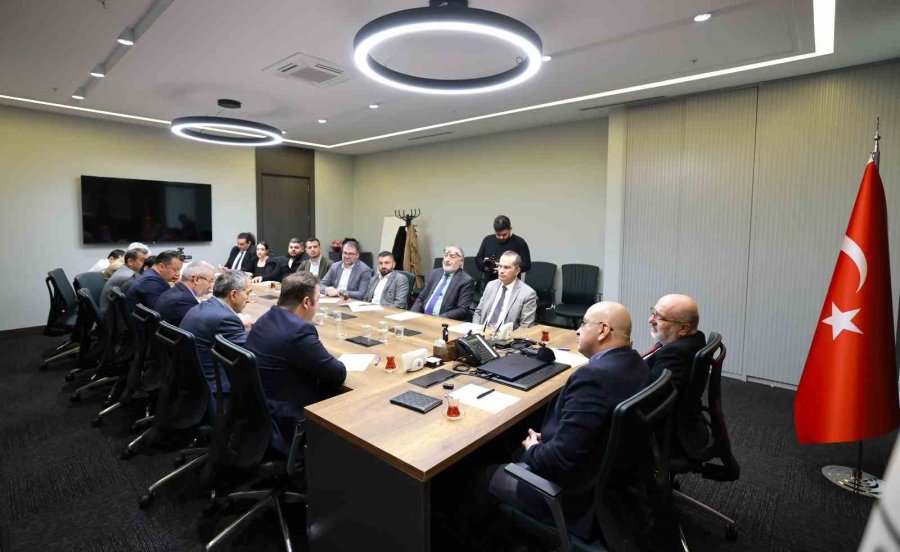 Kayseri’de Myo Öğrencileri Ve Mezunlarına ‘mega Destek’