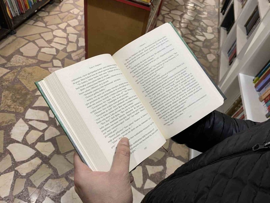 Dijital Bağımlılık Kitap Okuma Alışkanlıklarını Da Değiştirdi
