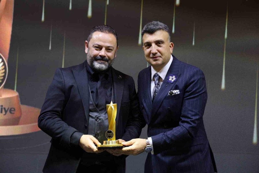 Konyaaltı Belediyesi’ne Çifte Ödül