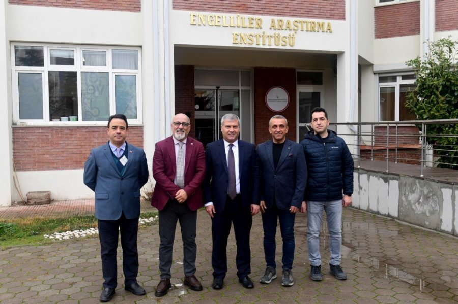 Rektör Adıgüzel Engelliler Araştırma Enstitüsü’nü Ziyaret Etti
