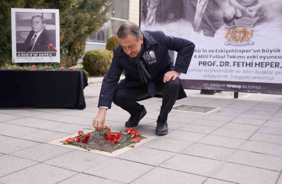 Eskişehirspor’un Efsane Futbolcusu Fethi Heper Anıldı
