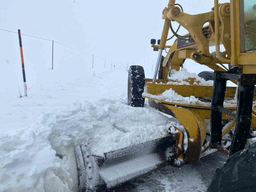 Kayseri’de Kapanan 61 Yol Ulaşıma Açıldı