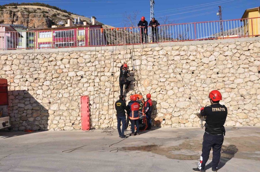 Mersin İtfaiyesi Tecrübelerini Paylaşıyor