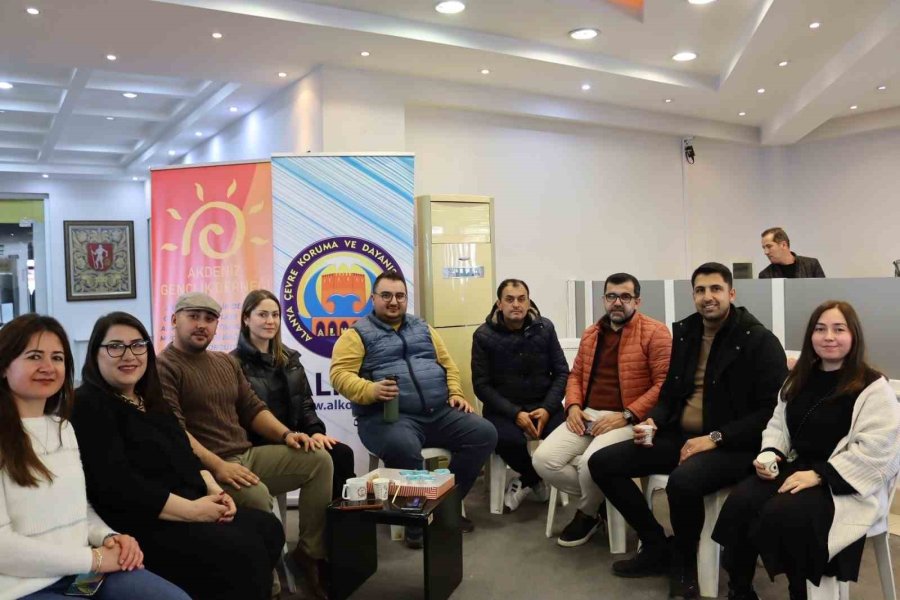 Alanya’da Gençler Çevre Atölyesinde Buluştu