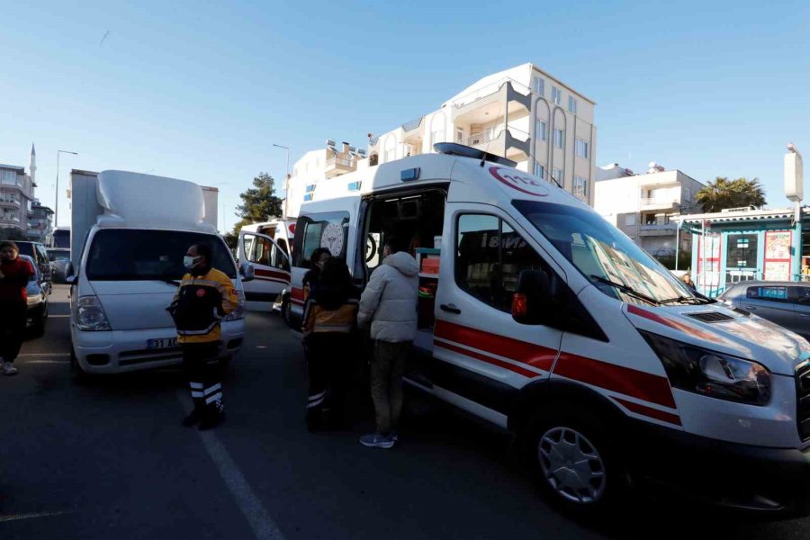 Bodrum Katta Çıkan Yangın Apartman Sakinlerine Panik Yaşattı