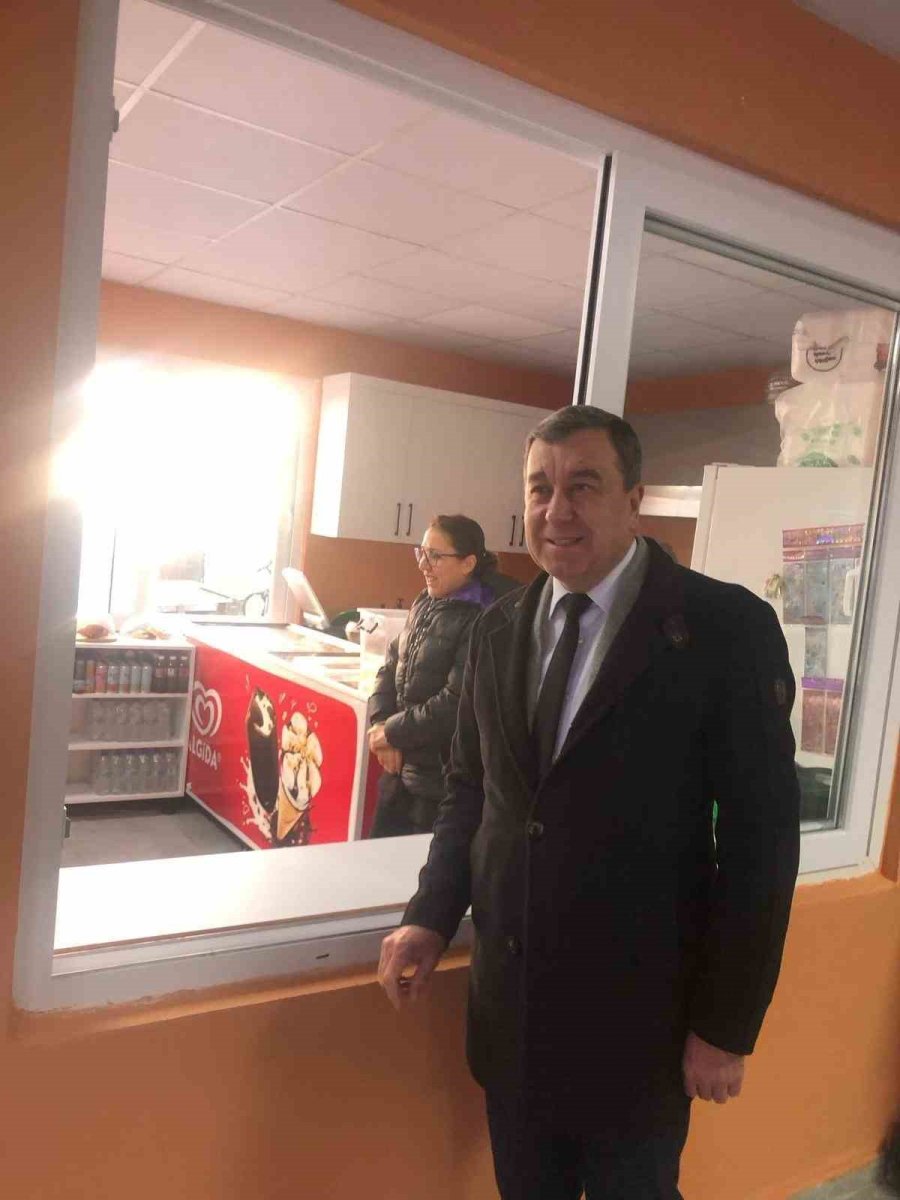 Cumhuriyet Ortaokulu’na Kantin Ve Spor Odaları Kazandırıldı