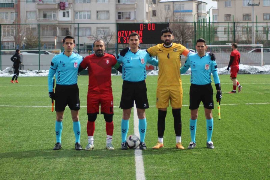 Kocasinan Şimşekspor Galibiyetle Başladı
