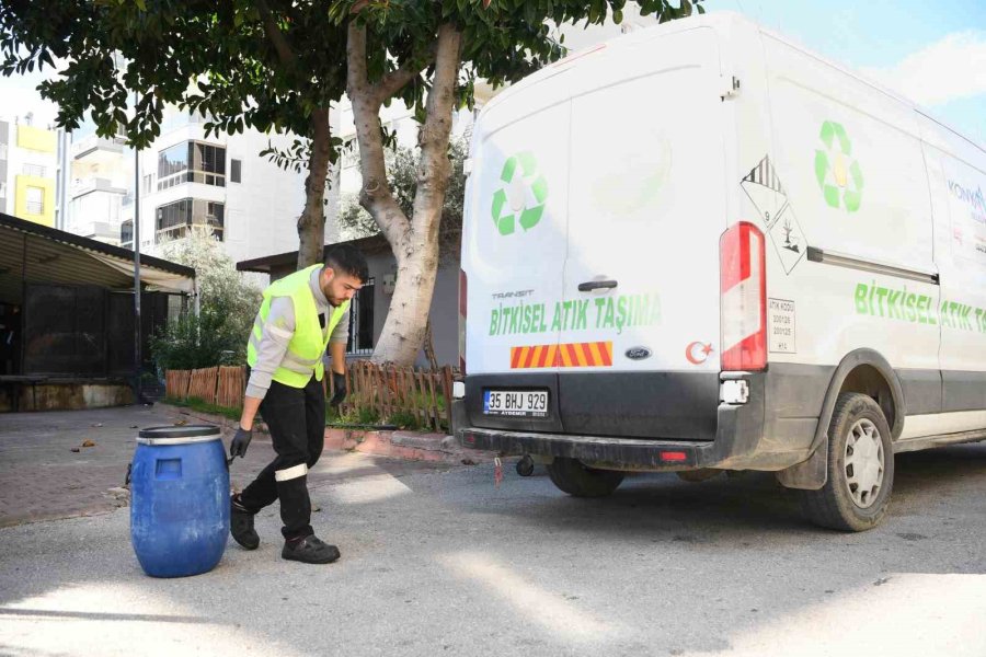 Konyaaltı’nda Atık Yağlar Geri Dönüşüm İçin Toplanıyor