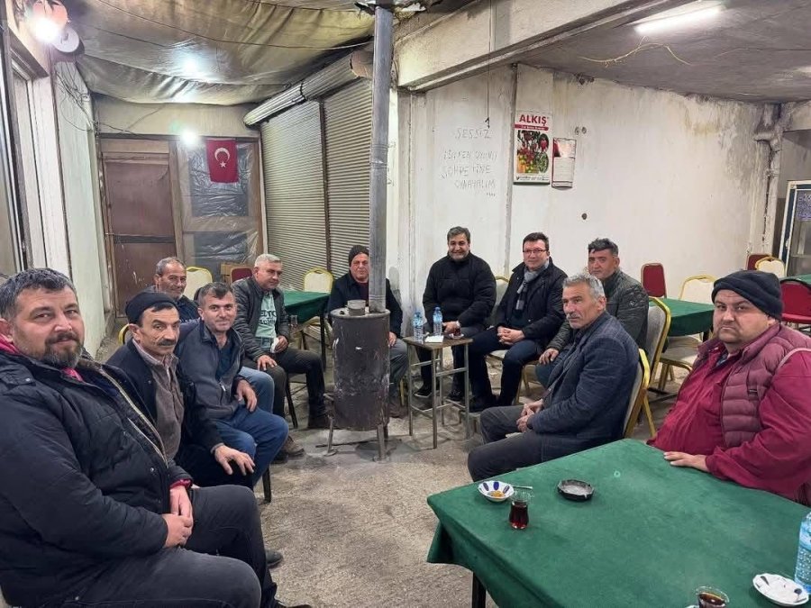 Serik Kaymakamı Şahin Zirai Don Nöbeti Tutan Çiftçilerle Sabahladı