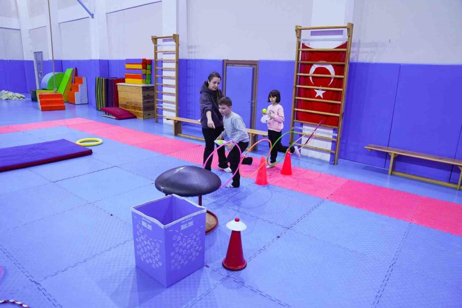 Özel Bireyler Özel Spor Yapmanın Keyfini Tepebaşı’nda Yaşıyor