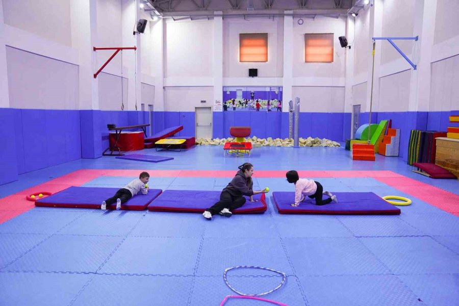 Özel Bireyler Özel Spor Yapmanın Keyfini Tepebaşı’nda Yaşıyor