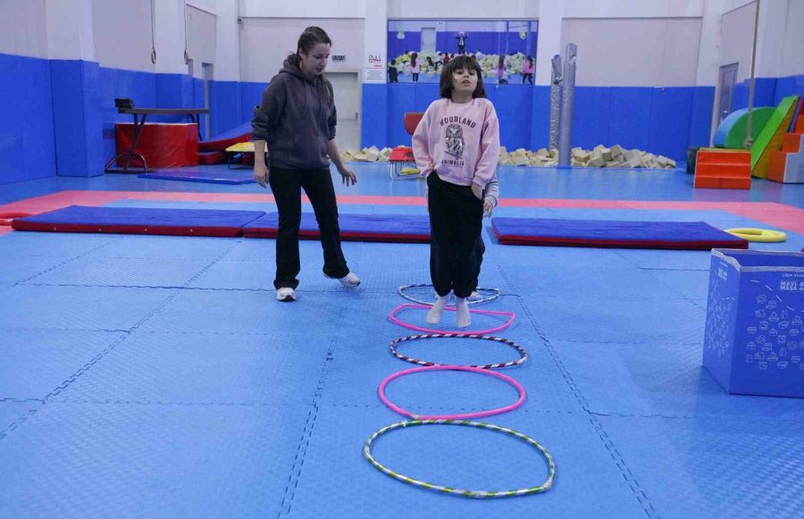 Özel Bireyler Özel Spor Yapmanın Keyfini Tepebaşı’nda Yaşıyor