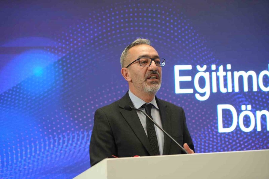 "eğitimde Yapay Zekânın Abc’si" Konferanslarının Üçüncüsü Antalya’da Gerçekleştirdi