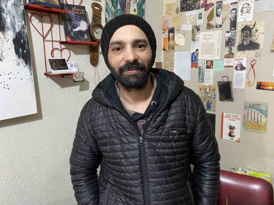 Çoğu Kişi Yeni Oyunlar İle Zaman Geçirirken O Hala Retro Türünü Tercih Ediyor