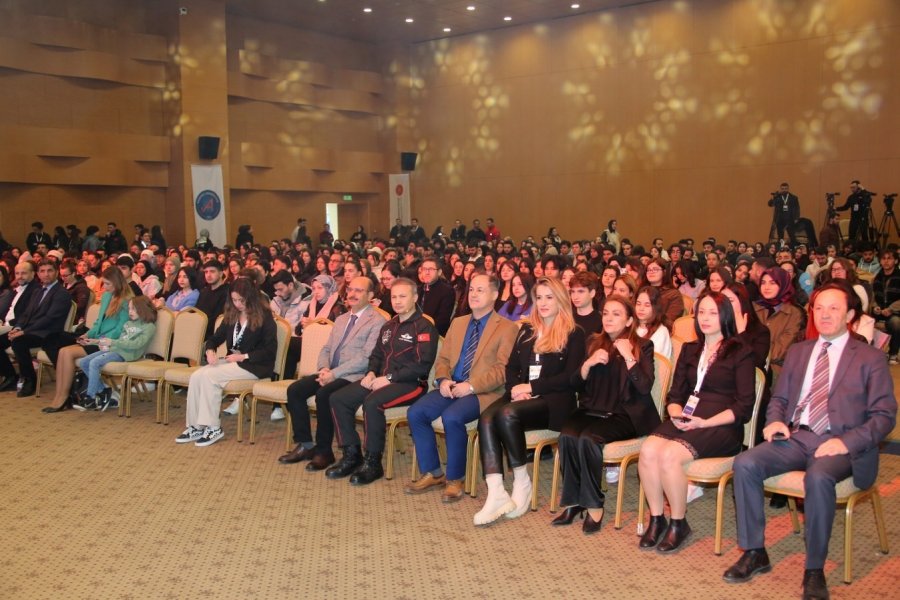 Alper Gezeravcı: "ay Yüzeyine İniş Yapan 6’ncı Ülke Olmayı Hedefliyoruz"