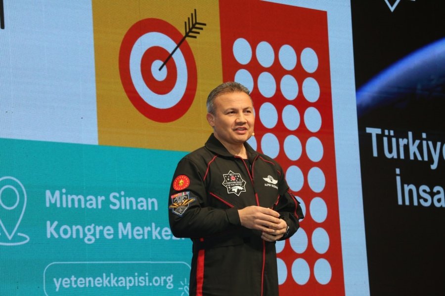 Alper Gezeravcı: "ay Yüzeyine İniş Yapan 6’ncı Ülke Olmayı Hedefliyoruz"