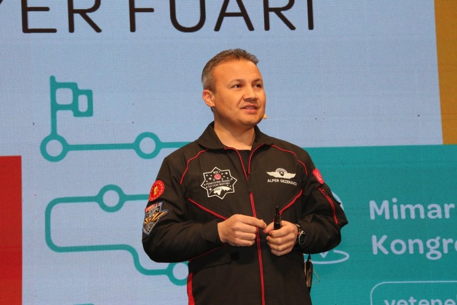 Alper Gezeravcı: "ay Yüzeyine İniş Yapan 6’ncı Ülke Olmayı Hedefliyoruz"