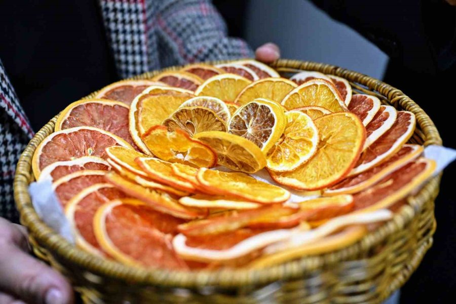 Başkan Böcek: "çiftçimizin Alın Teriyle Ürettiği Ürünleri İsraf Etmiyoruz"