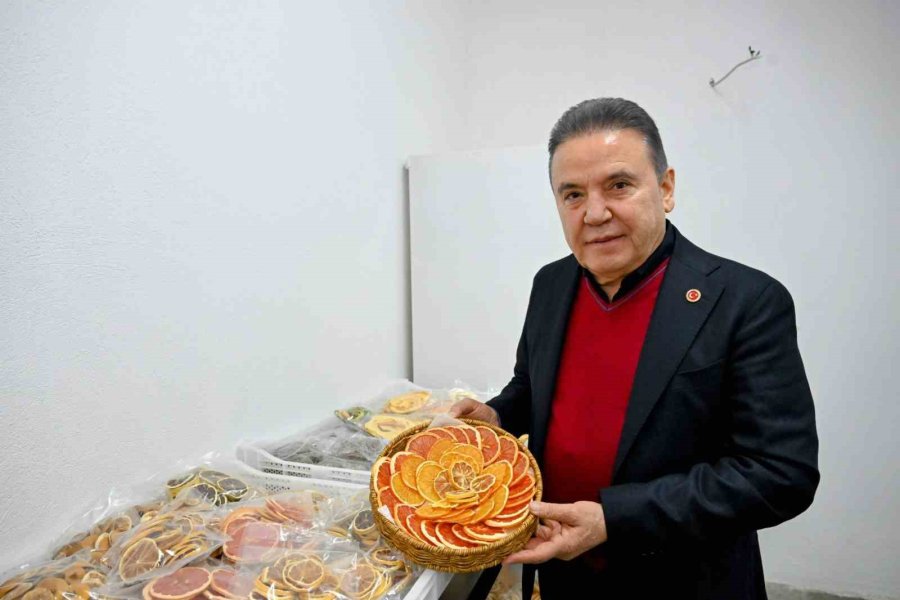 Başkan Böcek: "çiftçimizin Alın Teriyle Ürettiği Ürünleri İsraf Etmiyoruz"