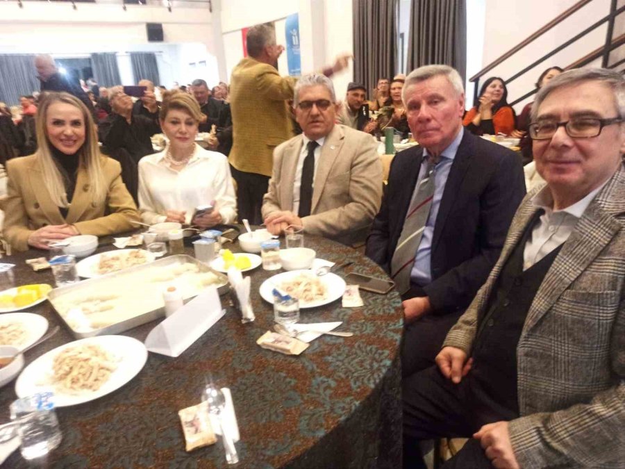 Eskişehir’deki Sivrihisarlılar Geleneksel ‘arabaşı’ Etkinliğinde Buluştu