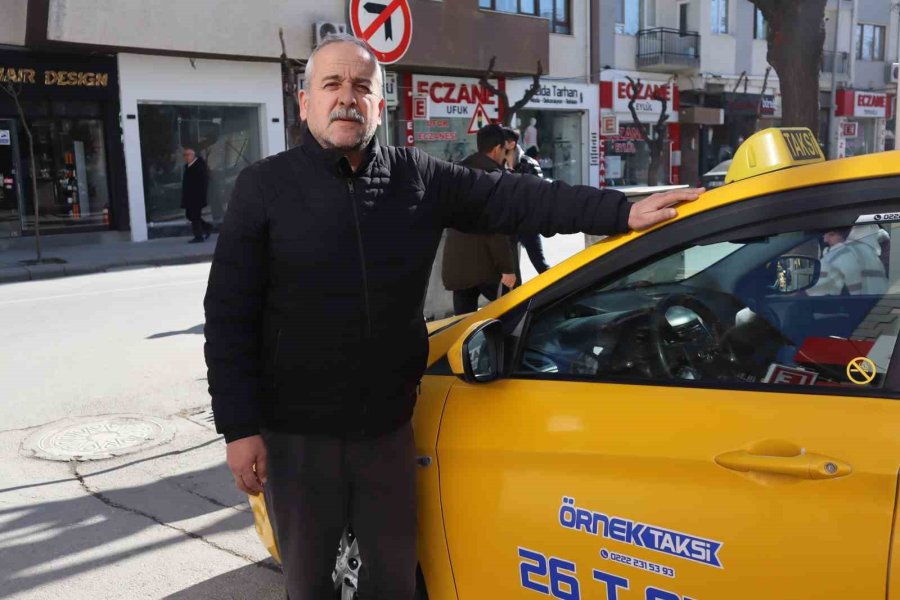Eskişehirli Taksiciler Yeni Kamera Zorunluluğuyla İlgili Görüşlerini Dile Getirdi