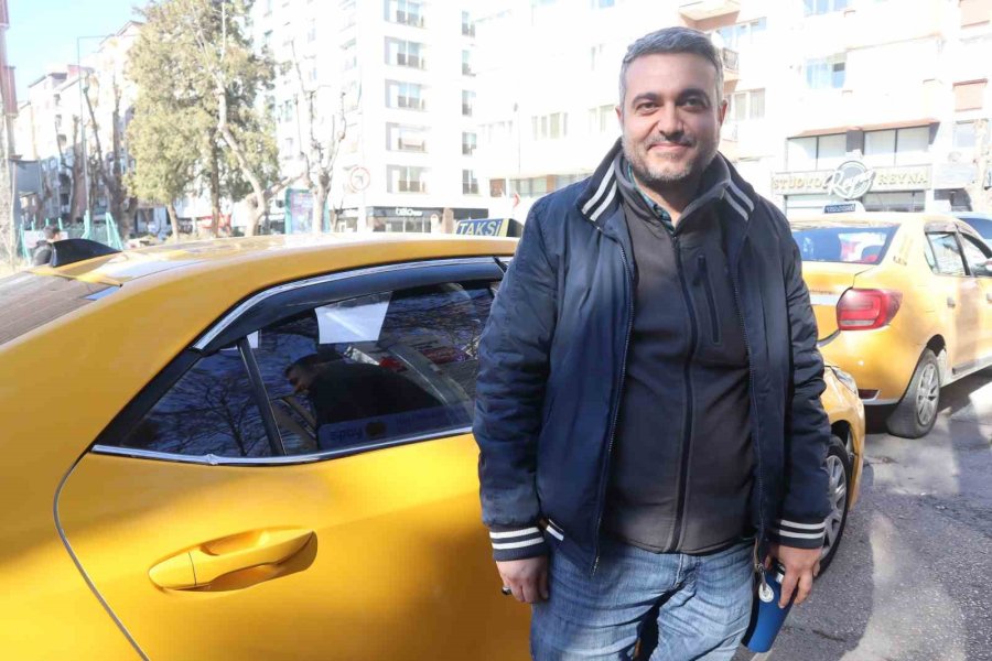 Eskişehirli Taksiciler Yeni Kamera Zorunluluğuyla İlgili Görüşlerini Dile Getirdi