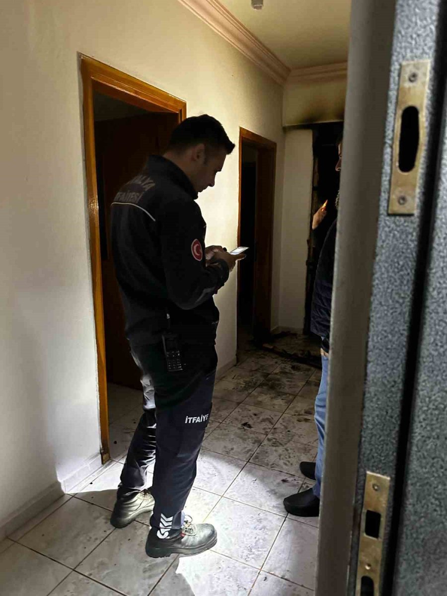 Manavgat’ta Dairede Çıkan Yangın Korku Dolu Anlar Yaşattı