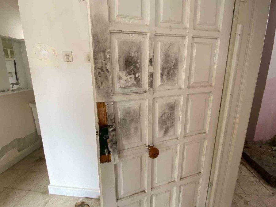 Komşuları Taşındığını Sandı, Evine Geldiğinde Hayatının Şokunu Yaşadı