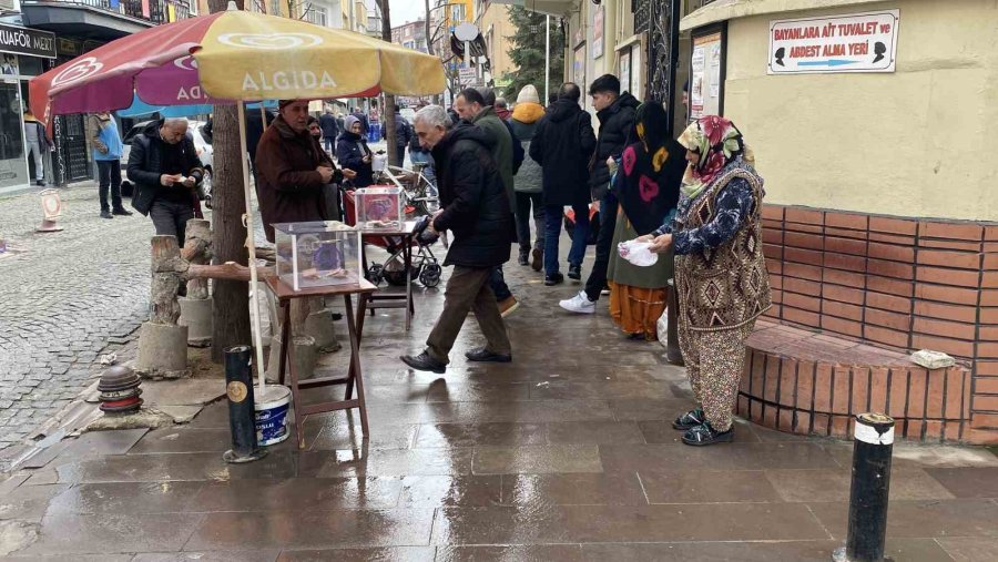 Ramazan Ayı’nın Gelmesiyle Dilenciler Arttı