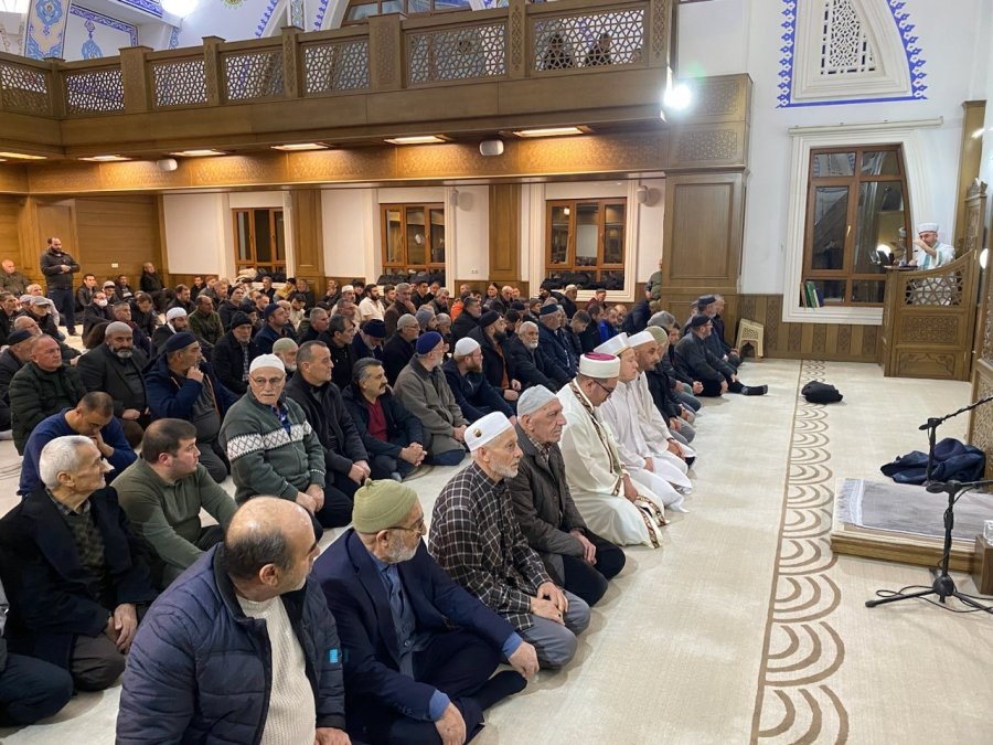 Kulu’da Hatimle Teravih Namazı