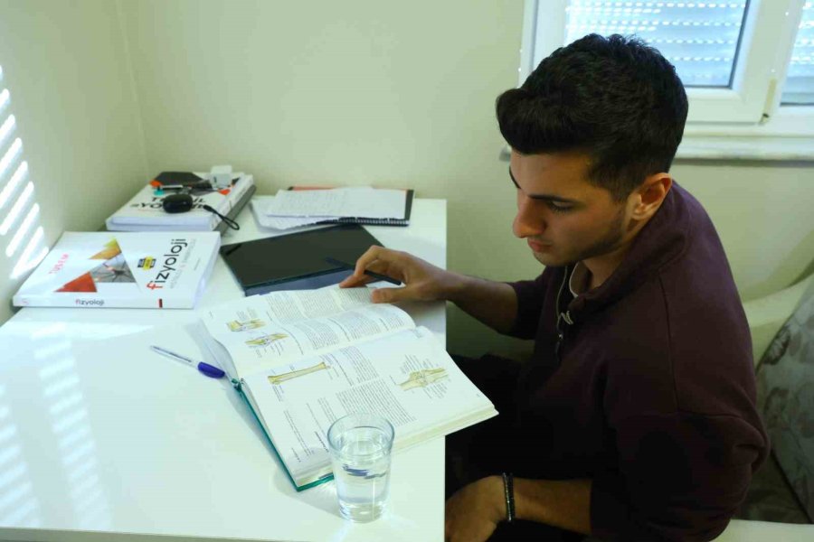 Büyükşehir’den Öğrencilere "can Suyu", 5 Ton Ücretsiz Su Yardımı 10 Tona Çıktı