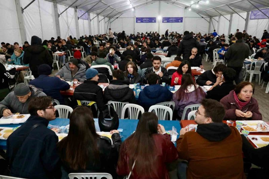 Odunpazarı Belediyesi, Ramazan Ayında Dayanışma Sofraları Kuruyor