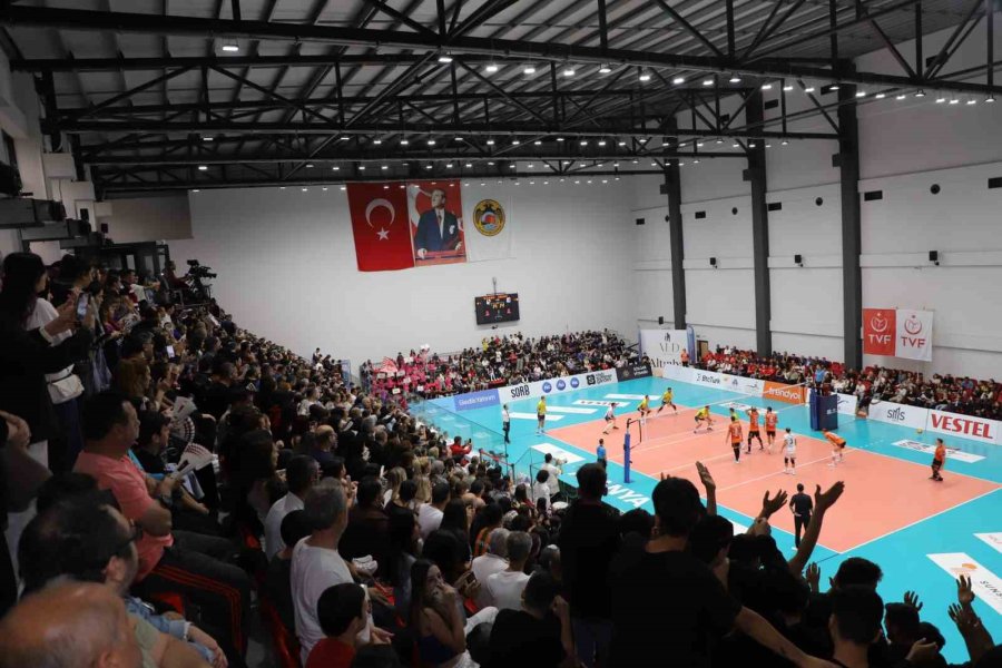 Voleybolun Kalbi Alanya’da Atacak