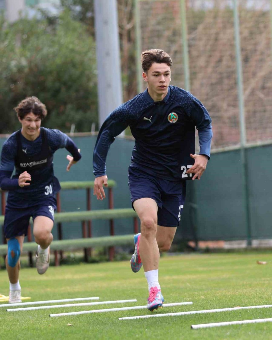 Alanyaspor’da Galatasaray Mesaisi Başladı