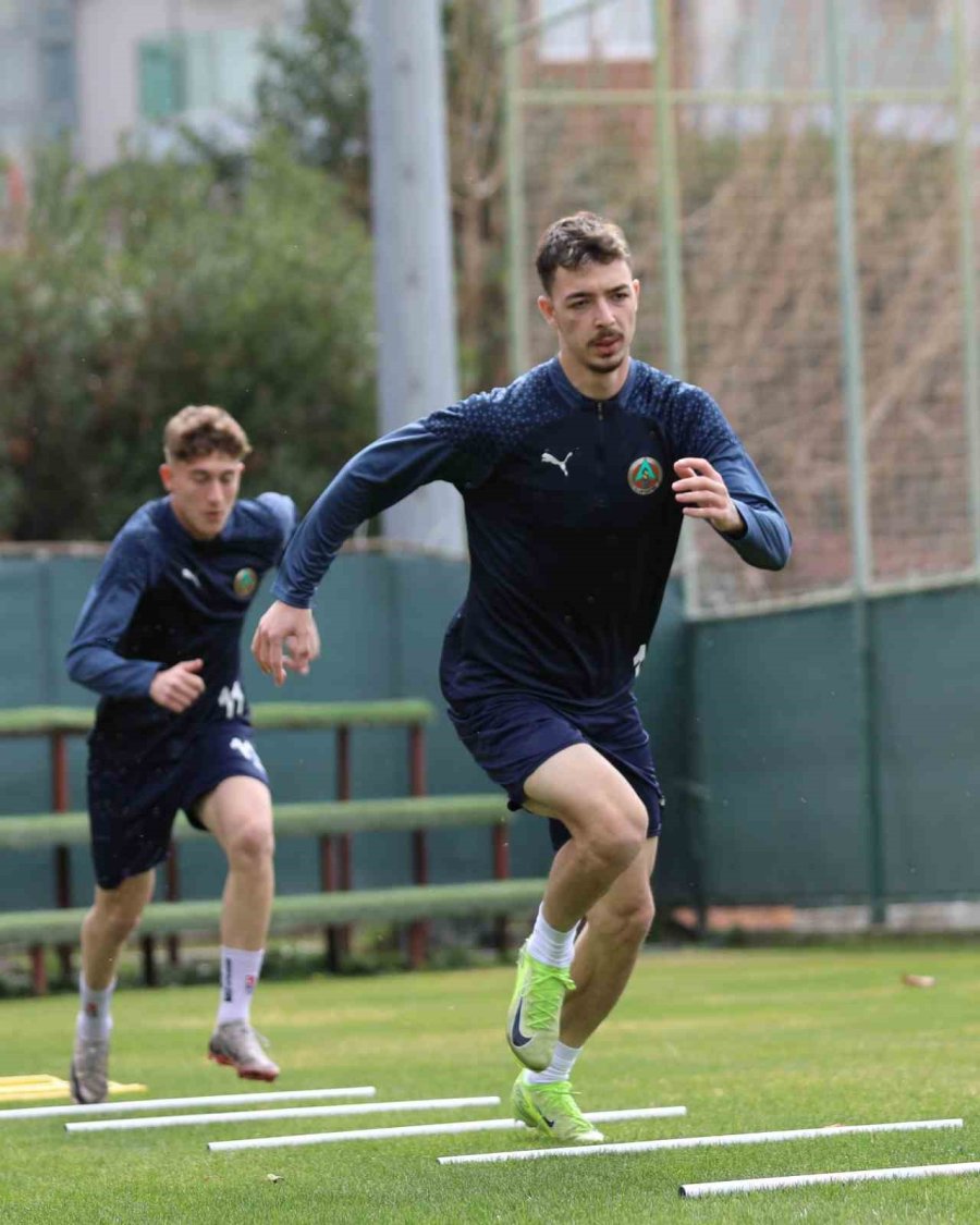 Alanyaspor’da Galatasaray Mesaisi Başladı