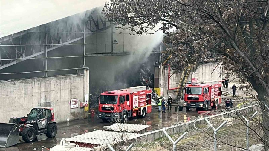 Eskişehir’de Çimento Fabrikasında Yangın