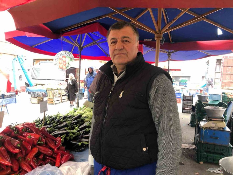 Pazar Esnafı Sahip Çıkılmayı Bekliyor