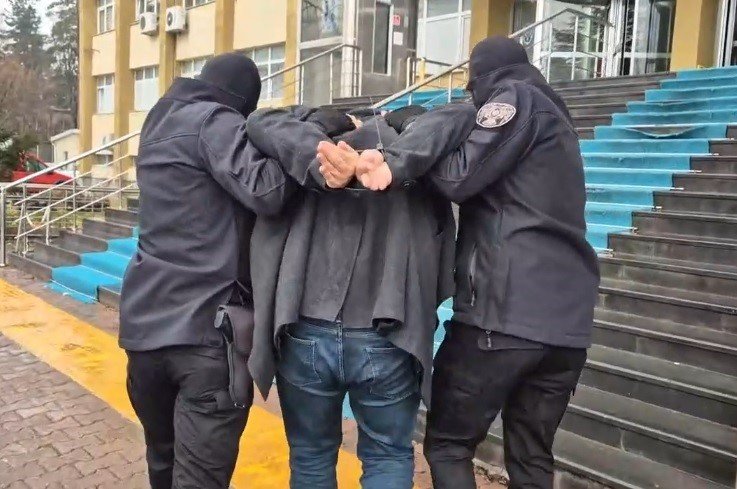Fetö’nün ’akademisyen Ünitesi Sorumlusu’ Kayseri’de Yakalandı