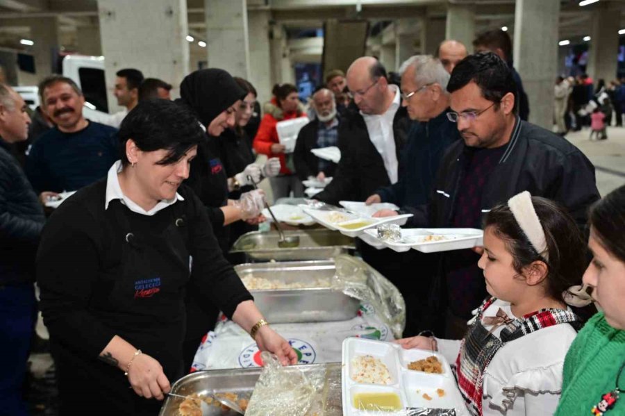 Kepez’de Binler Gönül Sofrasında Buluştu