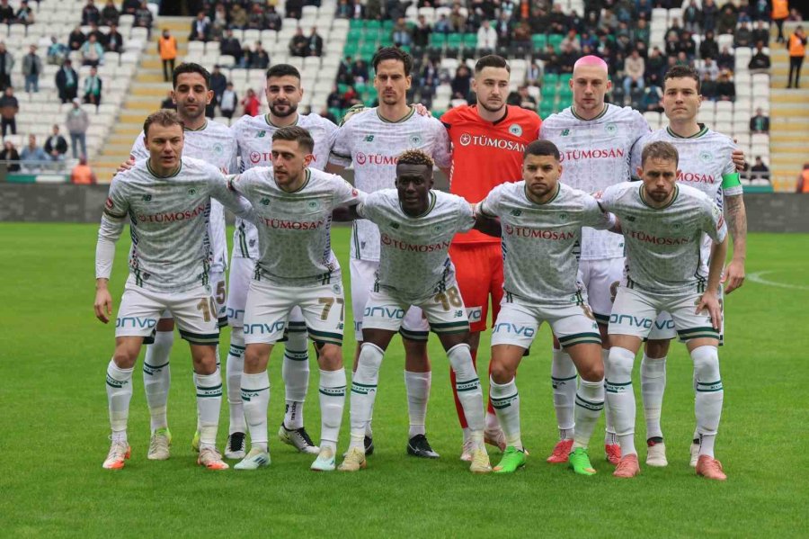 Trendyol Süper Lig: Konyaspor: 0 - Trabzonspor: 0 (maç Devam Ediyor)