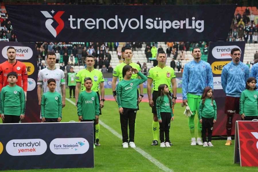 Trendyol Süper Lig: Konyaspor: 0 - Trabzonspor: 0 (maç Devam Ediyor)